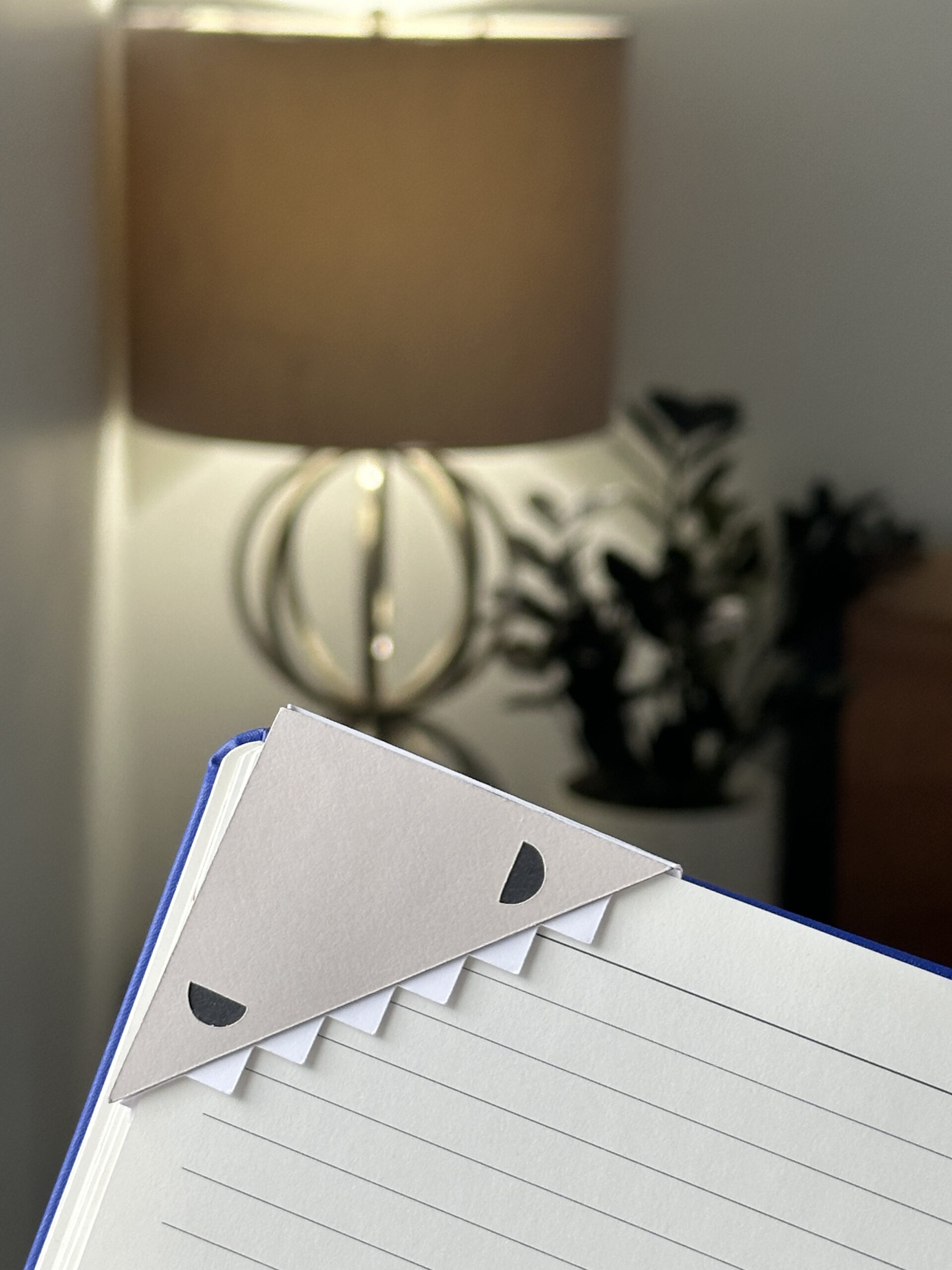 Shark bookmark - Image 7