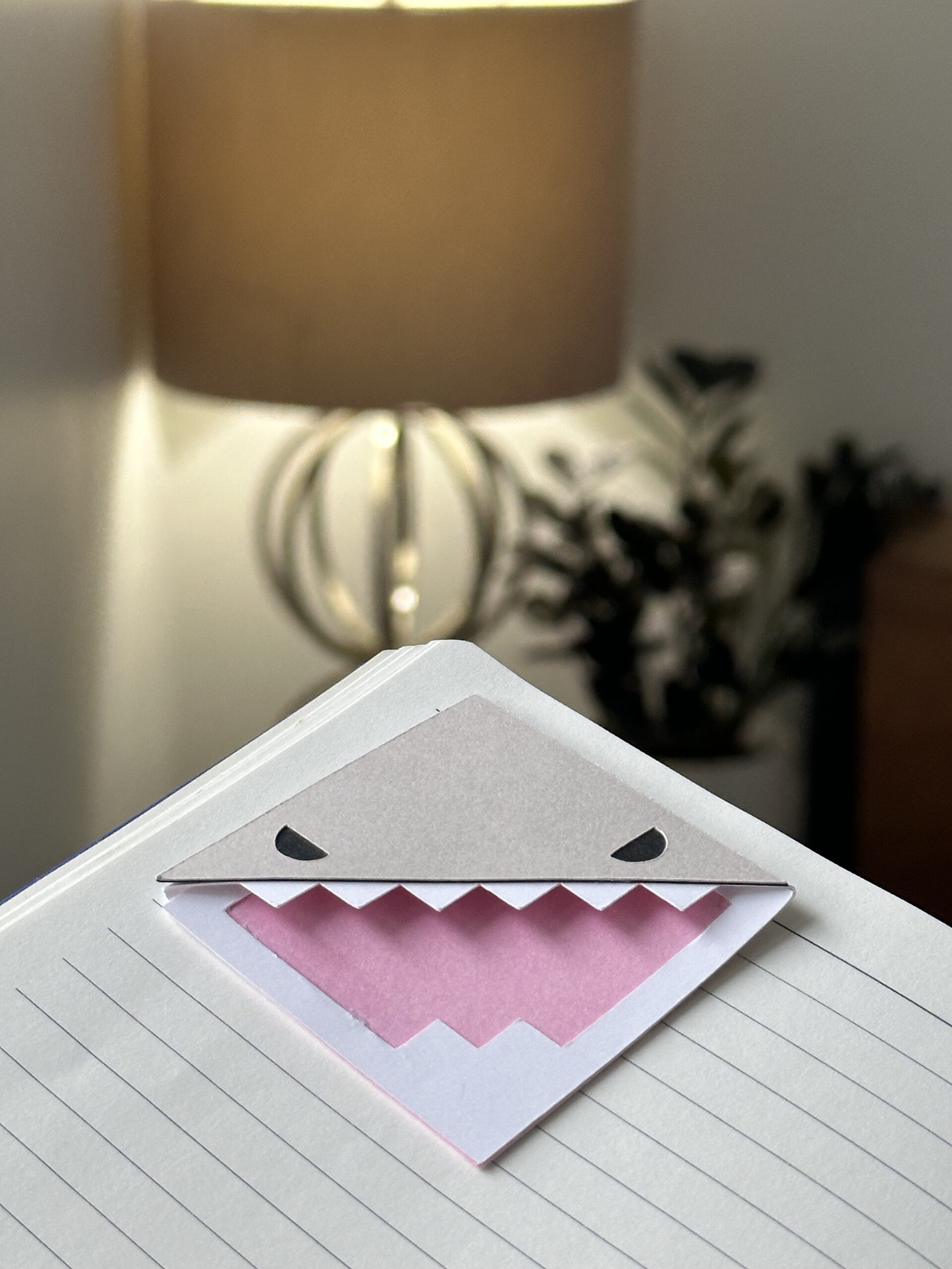 Shark bookmark - Image 6